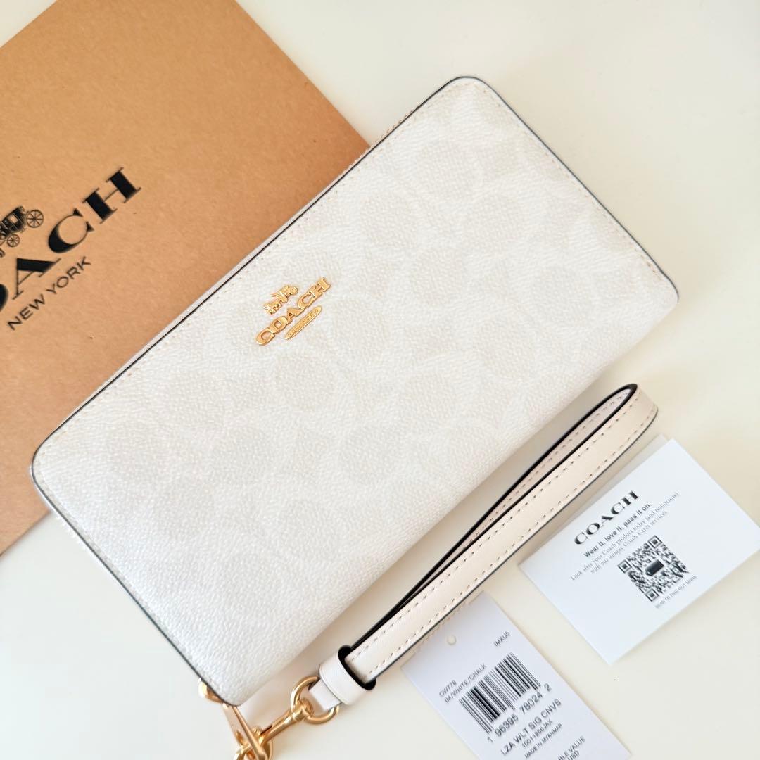 COACH コーチ　ストラップ付き　長財布　シグネチャーチョーク　ホワイト　白色