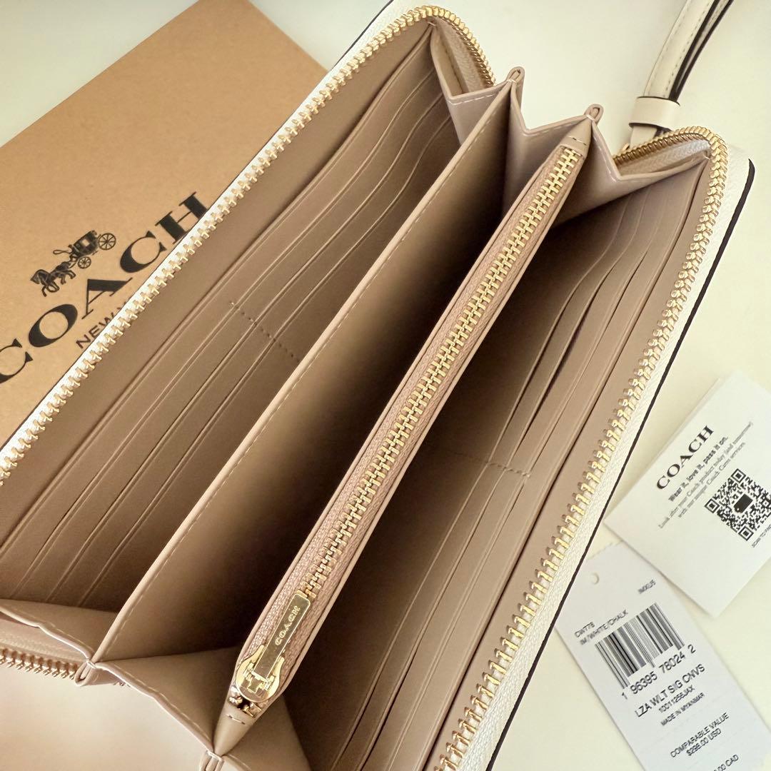 COACH コーチ　ストラップ付き　長財布　シグネチャーチョーク　ホワイト　白色