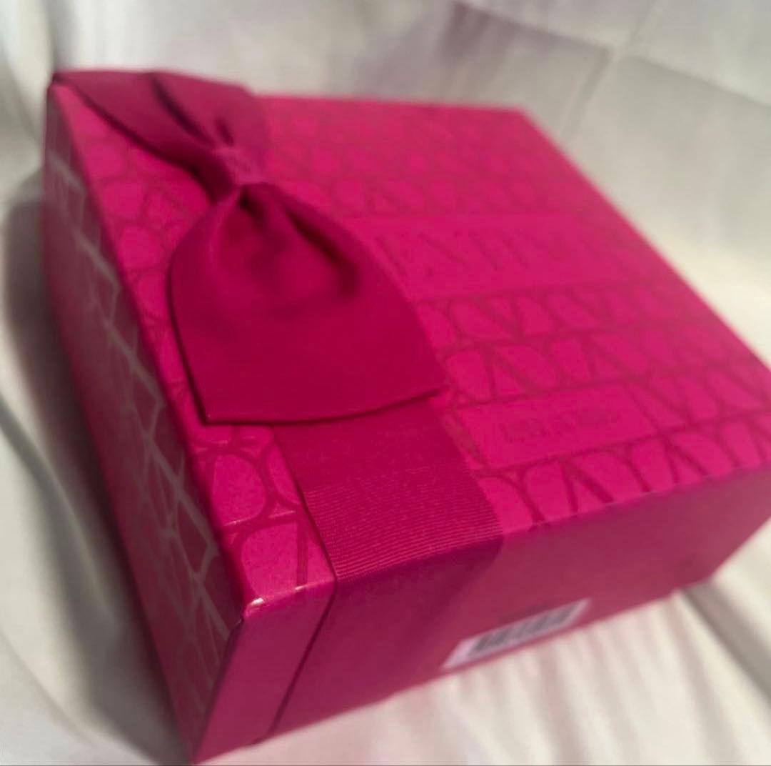 VALENTINO ドンナ ボーン イン ローマ セット 50ml + 15ml