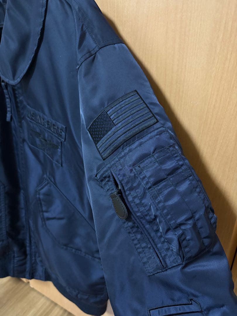 【こーじー】AVIREX MA-1 フライトジャケット ネイビー