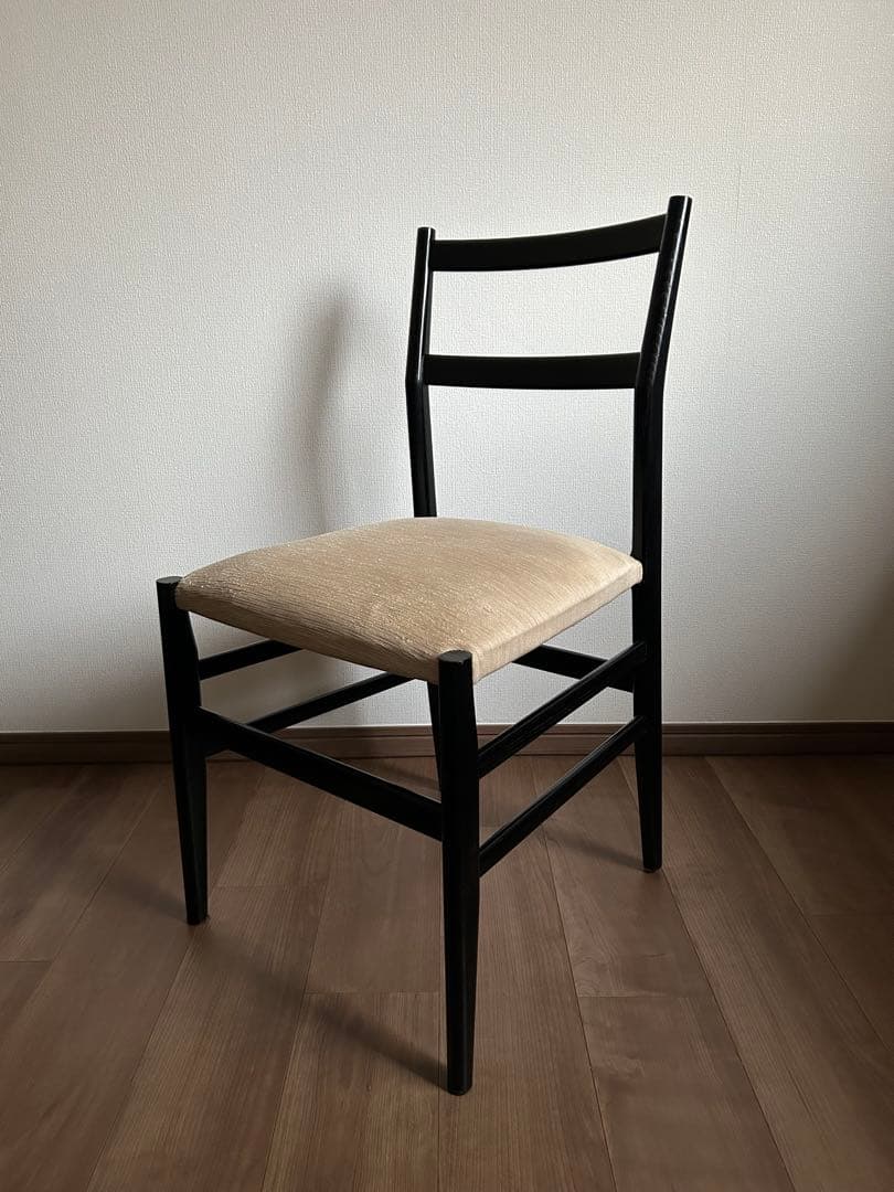 正規品　中古　カッシーナ　cassina 646 チェア 椅子 新品価格　15万