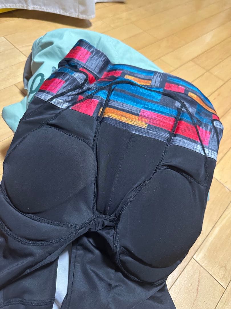 レディーススノボウェア M 上下set 美品