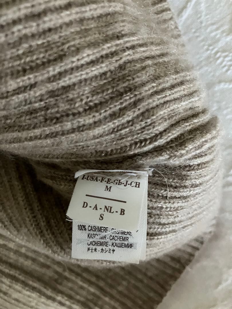 BRUNELLO CUCINELLI グレージュファーニット