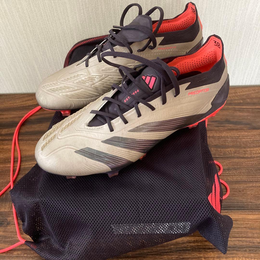 プレデターエリートFG 26cm 袋付き