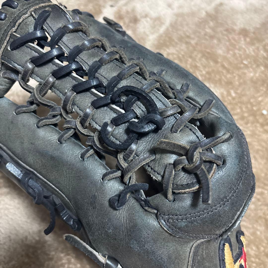 左利き硬式野球グローブ