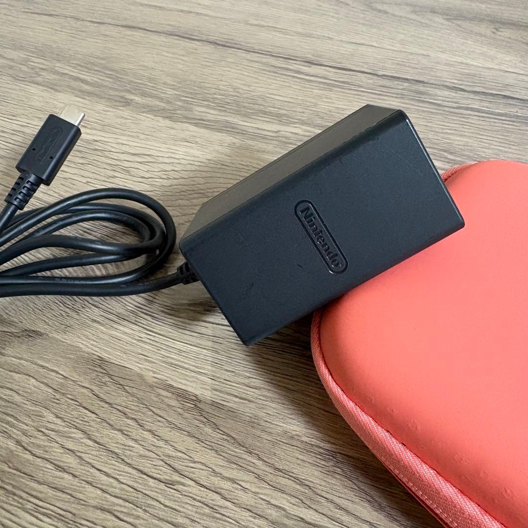 美品　Switch Lite コーラル　ケース付き