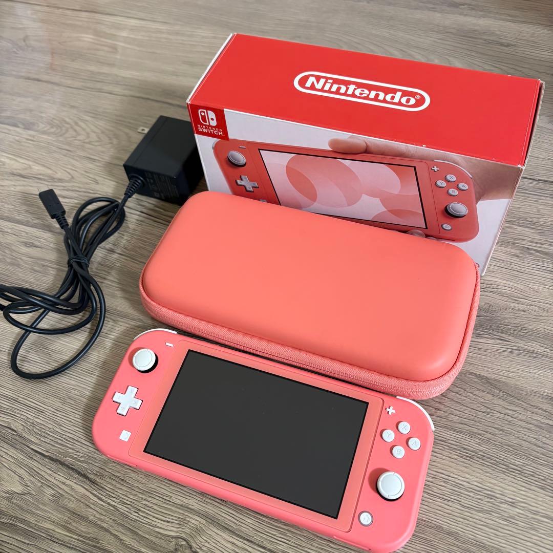美品　Switch Lite コーラル　ケース付き