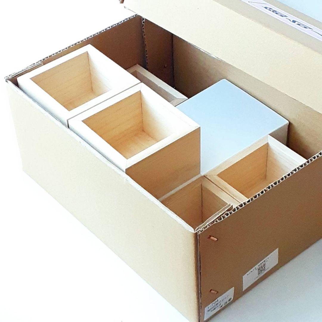 送料無料 ￥24200➡️￥19840 好みに重ねて楽しむ 桐箱入り雛飾りセット