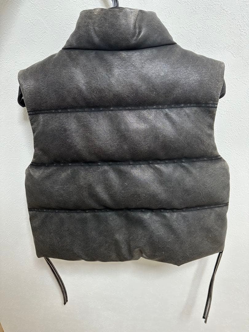 マルチファブリックパッファーベスト