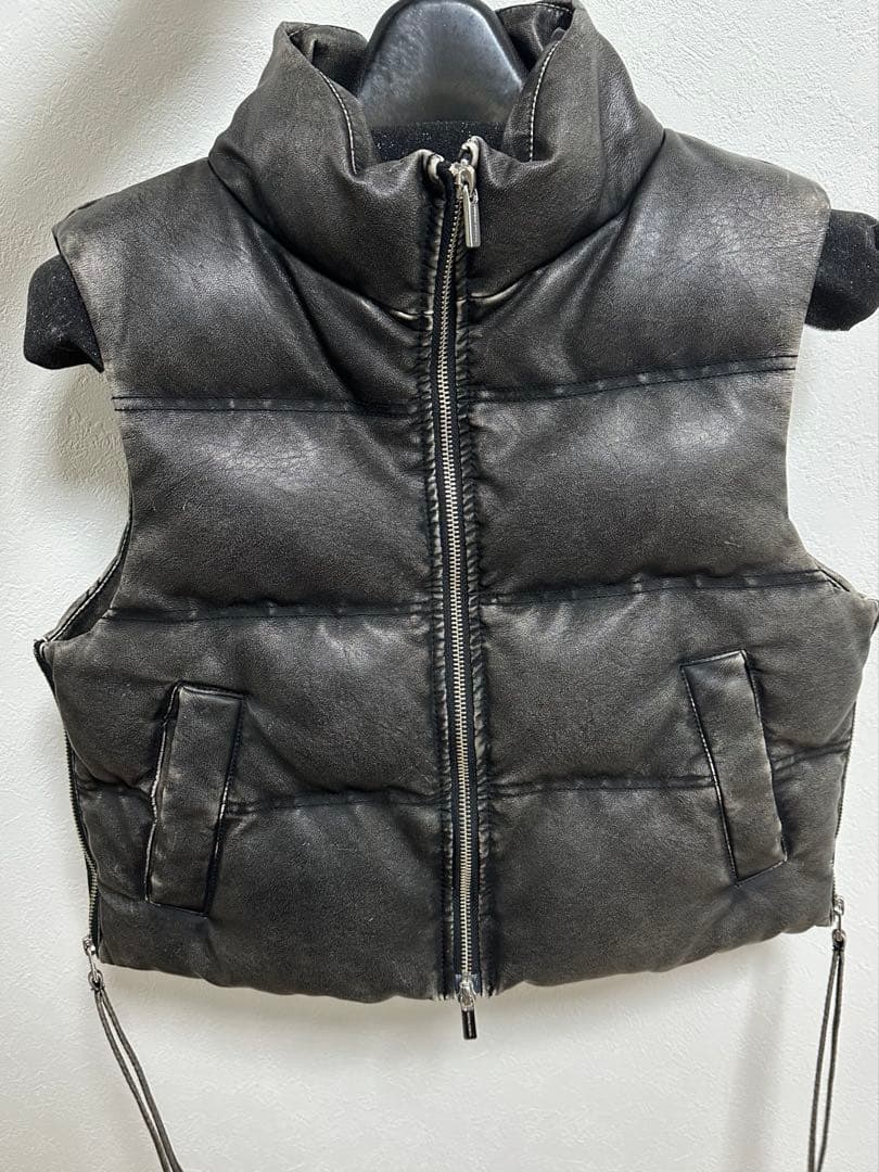 マルチファブリックパッファーベスト