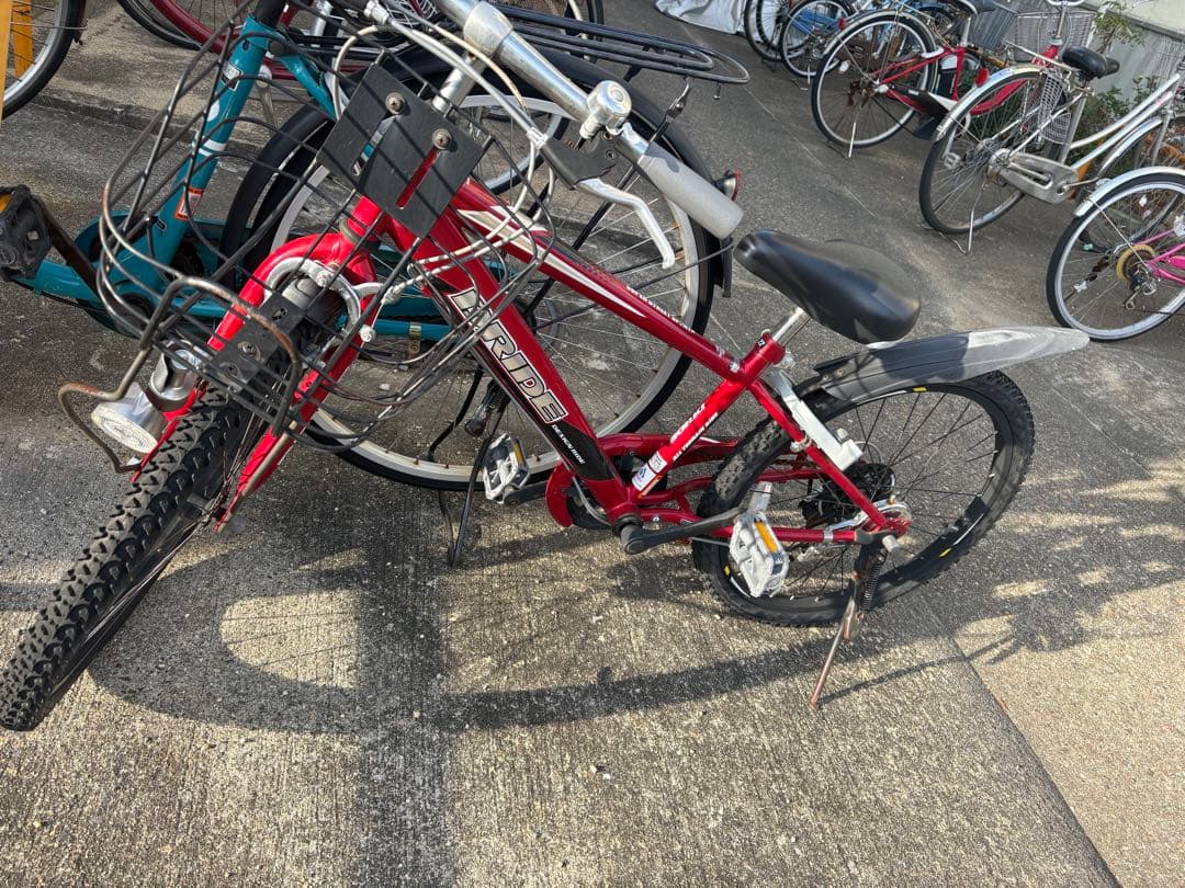 子供用赤自転車 22インチ　引き取り限定