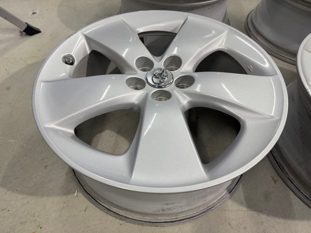 30プリウス Sツーリング　純正ホイール　17インチ　7J＋50 100 4本