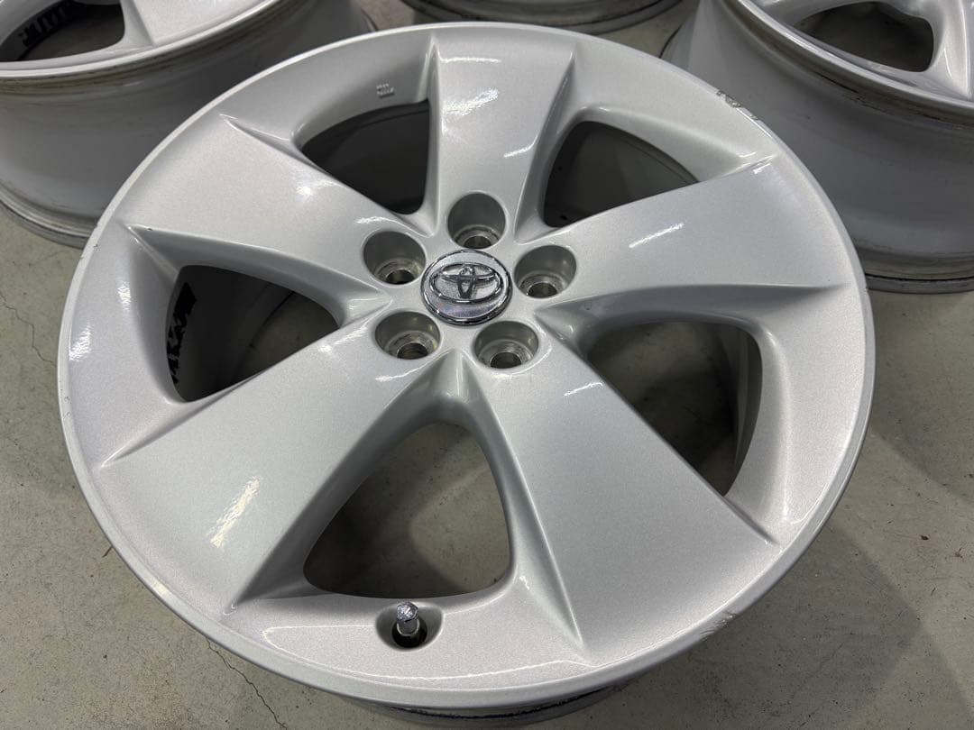 30プリウス Sツーリング　純正ホイール　17インチ　7J＋50 100 4本