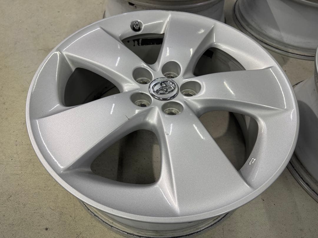 30プリウス Sツーリング　純正ホイール　17インチ　7J＋50 100 4本