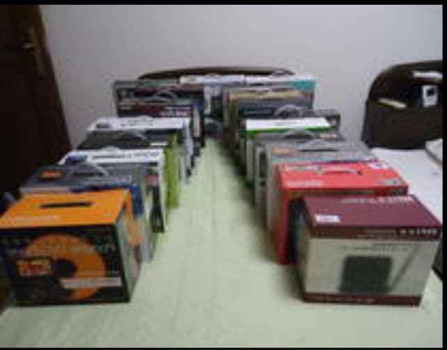 値下開封のみArwinフルセグTVバッテリー10インチポータブルDVDプレーヤー