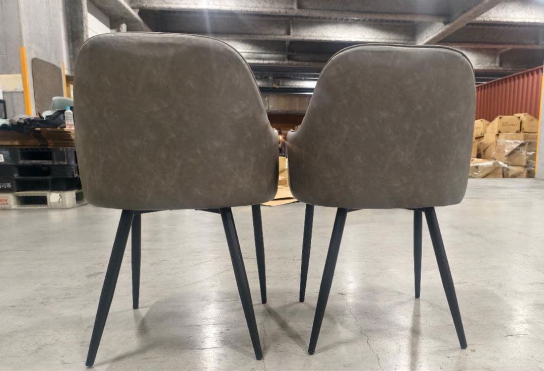 高級感レザーファブリックダイニングチェアグレー2脚セットスチール脚北欧風おしゃれ
