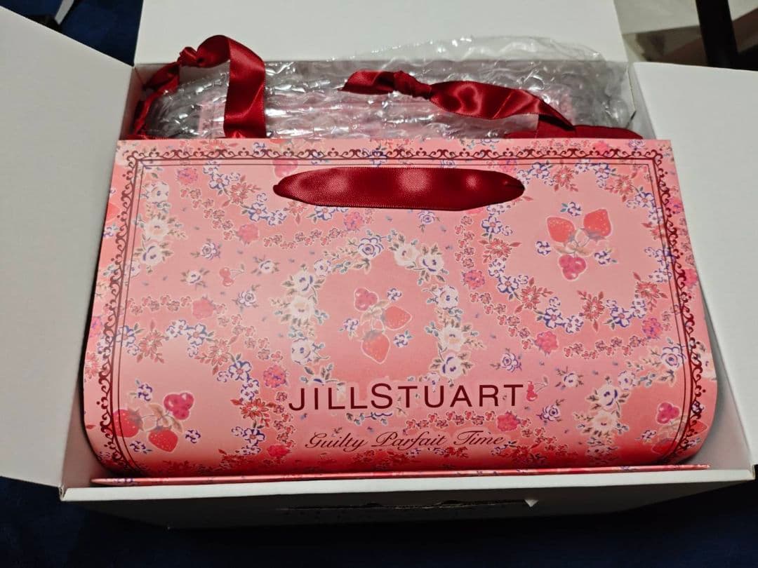 JILL STUART クリスマスコフレ 2024 ギルティパフェタイム