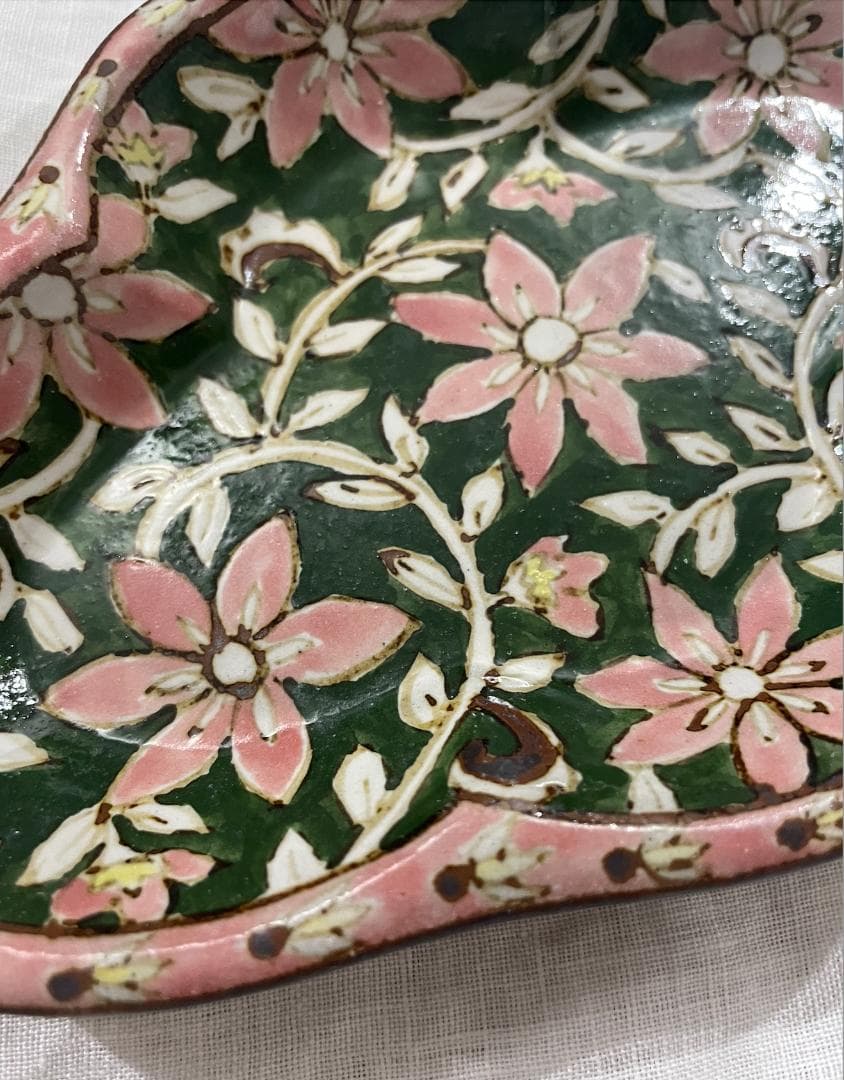 ヒヅミ峠舎　オーバル変形小皿　やちむん