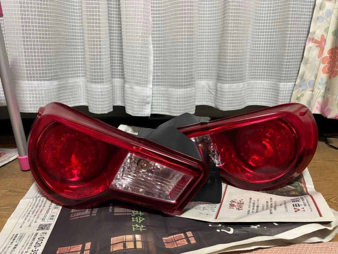 86 BRZ 前期テールランプ　レッド塗装