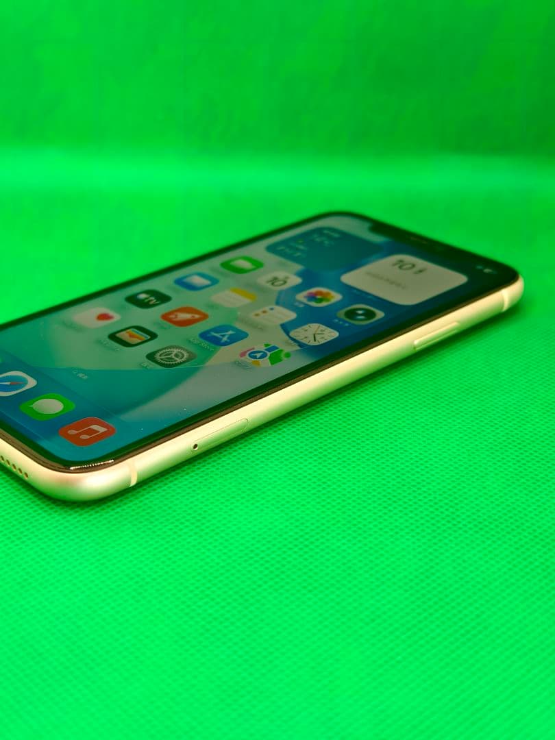【384中古品】iPhone11 128GB ホワイト バッテリー100%