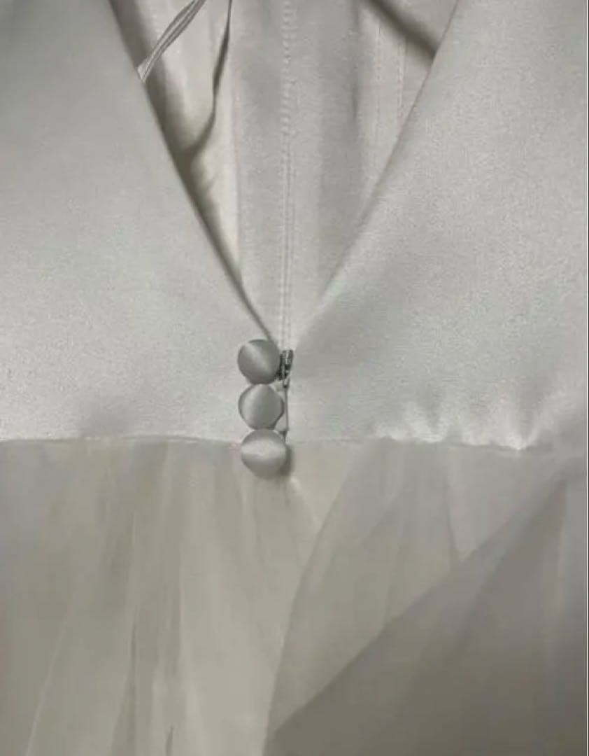 ティアードチュール　スパゲティストラップ　ウェディングドレス