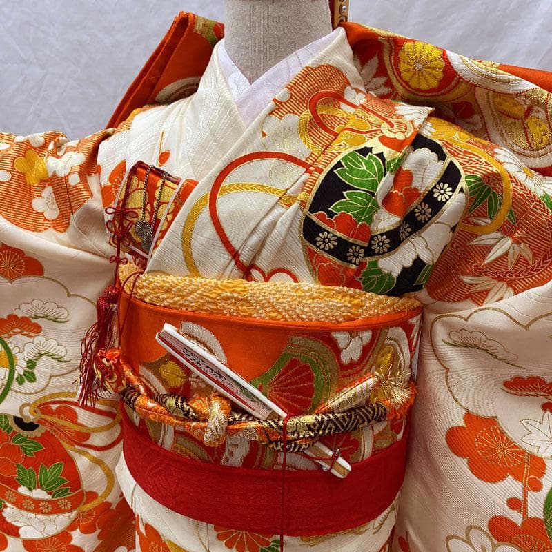 510ag37◎七五三 七歳 女児 着物&袋帯&長襦袢 金彩 金駒刺繍 白◎