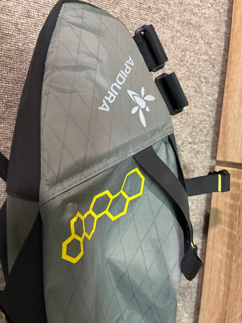 APIDURA サドルバッグ　ミディアム　週末値下げ