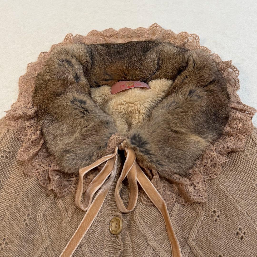 ピンクハウス　ラビットファーレース付きケープポンチョ　ニット　裏ボア　リボン