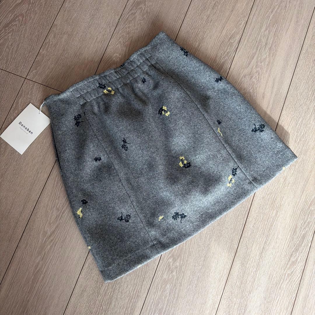 新品タグ付き　ドノバン　フローレットスカート　パンツ