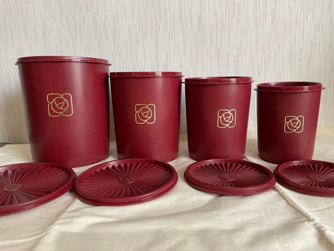 タッパーウエア 蓋付き保存容器 4個セット 昭和レトロ