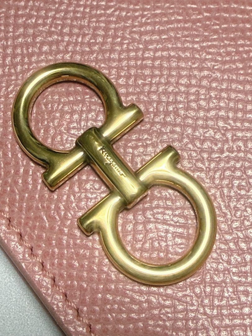 ショコラりぼん様　新品 Ferragamo フェラガモ ガンチーニ