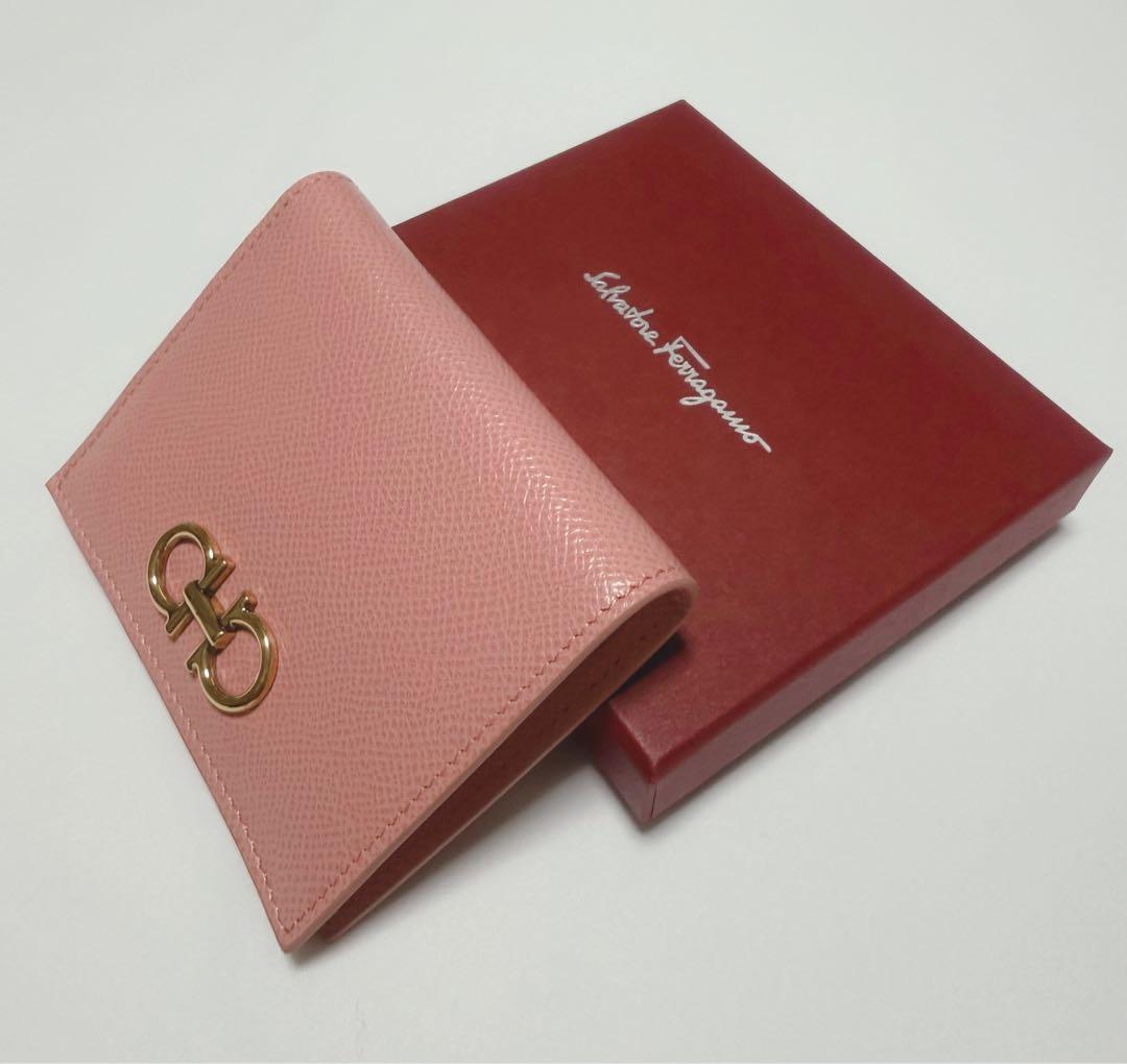 ショコラりぼん様　新品 Ferragamo フェラガモ ガンチーニ