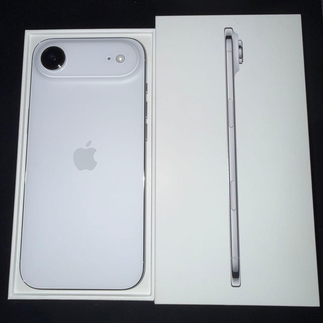 iPhone Air 本体 充電コード付き 新品未使用