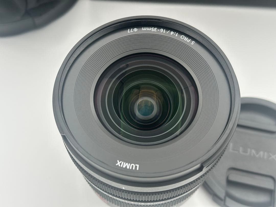 新品同様　パナソニック　lumix 16-35 f4 広角ズームレンズ
