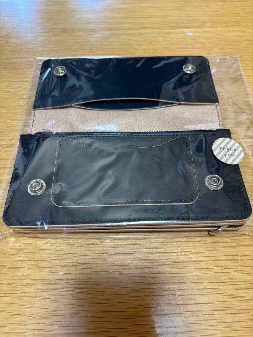 ロングトラッカーウォレット　丘染め茶芯ブラック