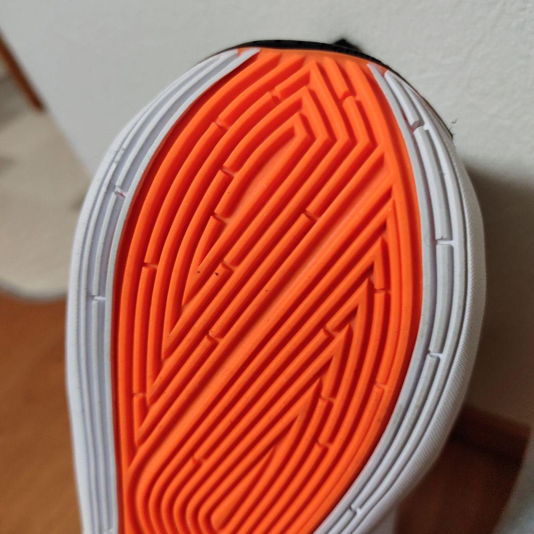 Jordan 1 バスケットボールシューズ ホワイト/オレンジ/ブラック