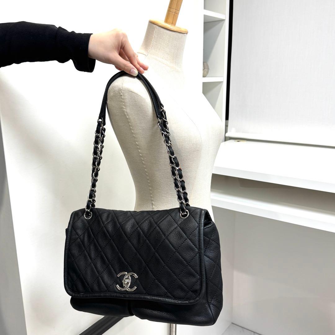 シャネル レザー マトラッセ チェーントートバッグ ブラック