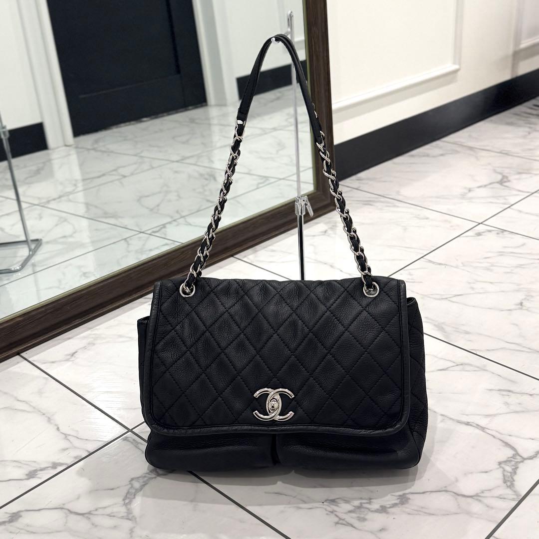 シャネル レザー マトラッセ チェーントートバッグ ブラック
