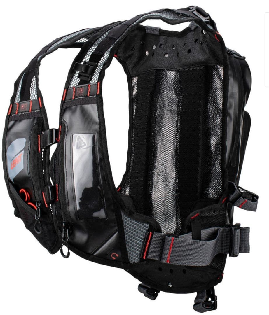 Leatt 2.0 HydraDri 防水ハイドレーションバックパック