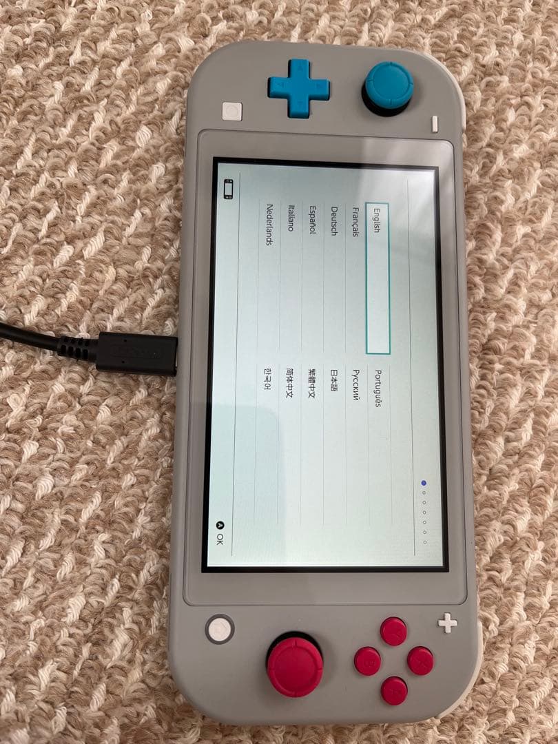 Nintendo Switch Lite ポケモンデザイン　ザシアン◦ザマゼンタ