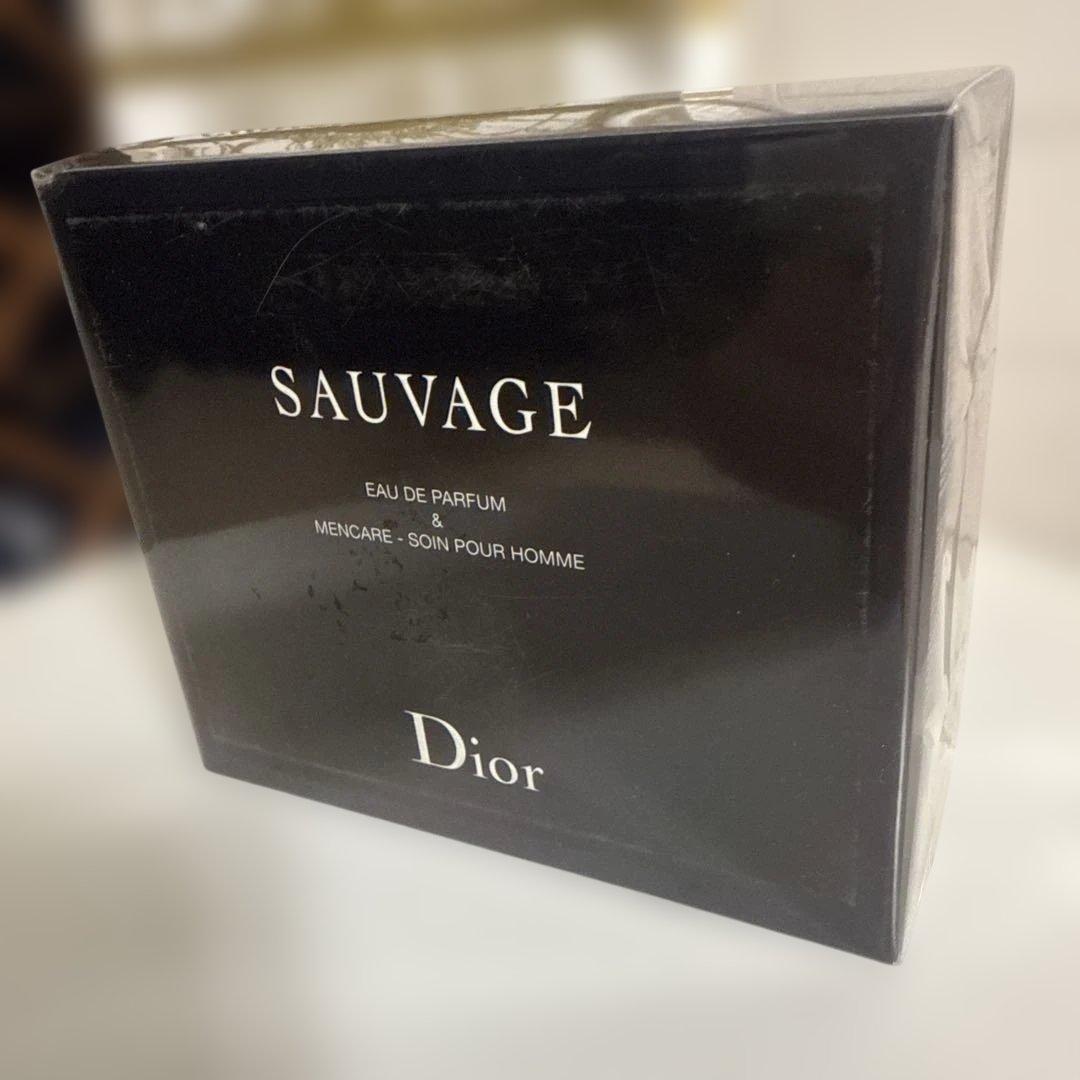 新品未開封 Dior ソヴァージュ オードゥ パルファン 60mL 免税店購入