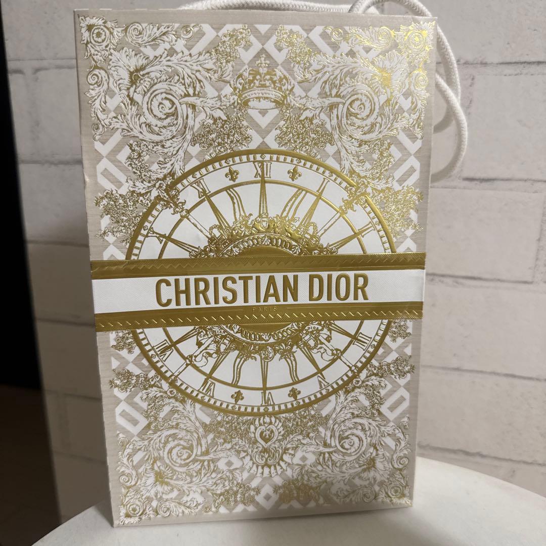 新品未開封 Dior ソヴァージュ オードゥ パルファン 60mL 免税店購入