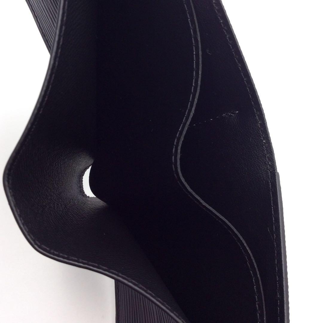 ルイヴィトン エピ 財布 黒 ブラック ノワール ポルトフォイユ マルコ 新型