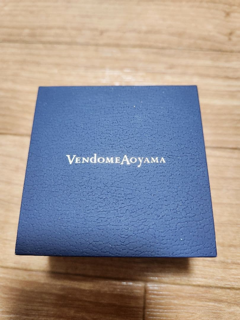 Vendome Aoyama ドロップ型ネックレス