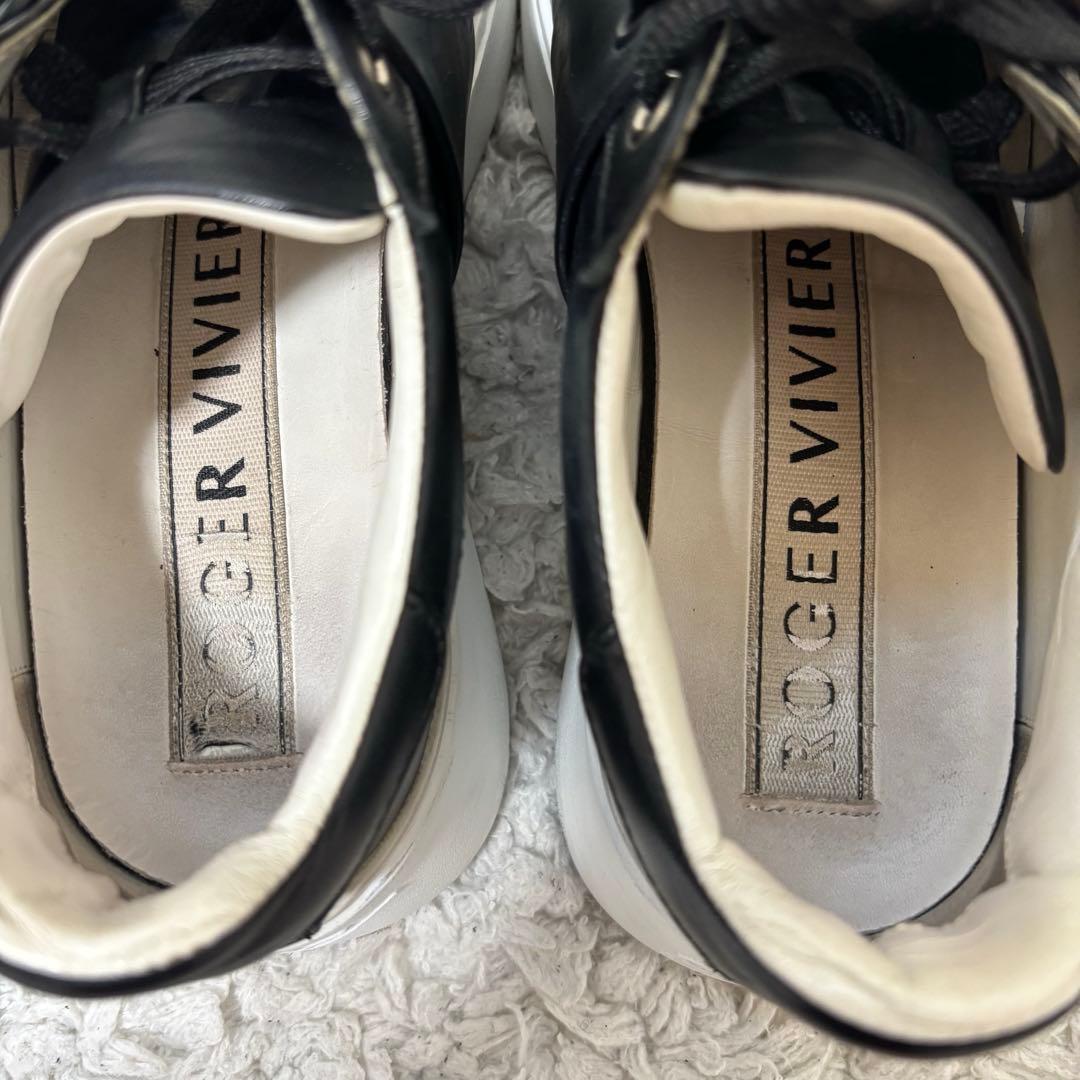 18万✨ロジェヴィヴィエ ヴィヴスケート スニーカー ブラック メタルバックル