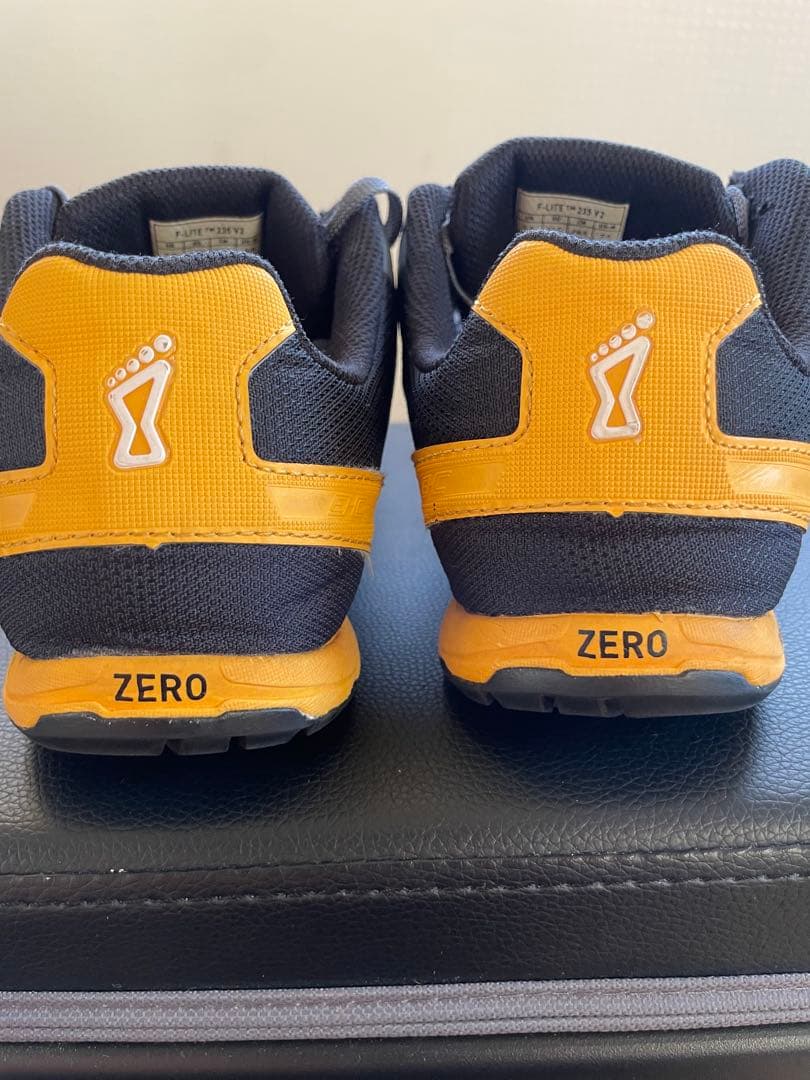 INOV-8 イノヴェイト　F-LITE 235 グレー/イエロー　横川選手着用