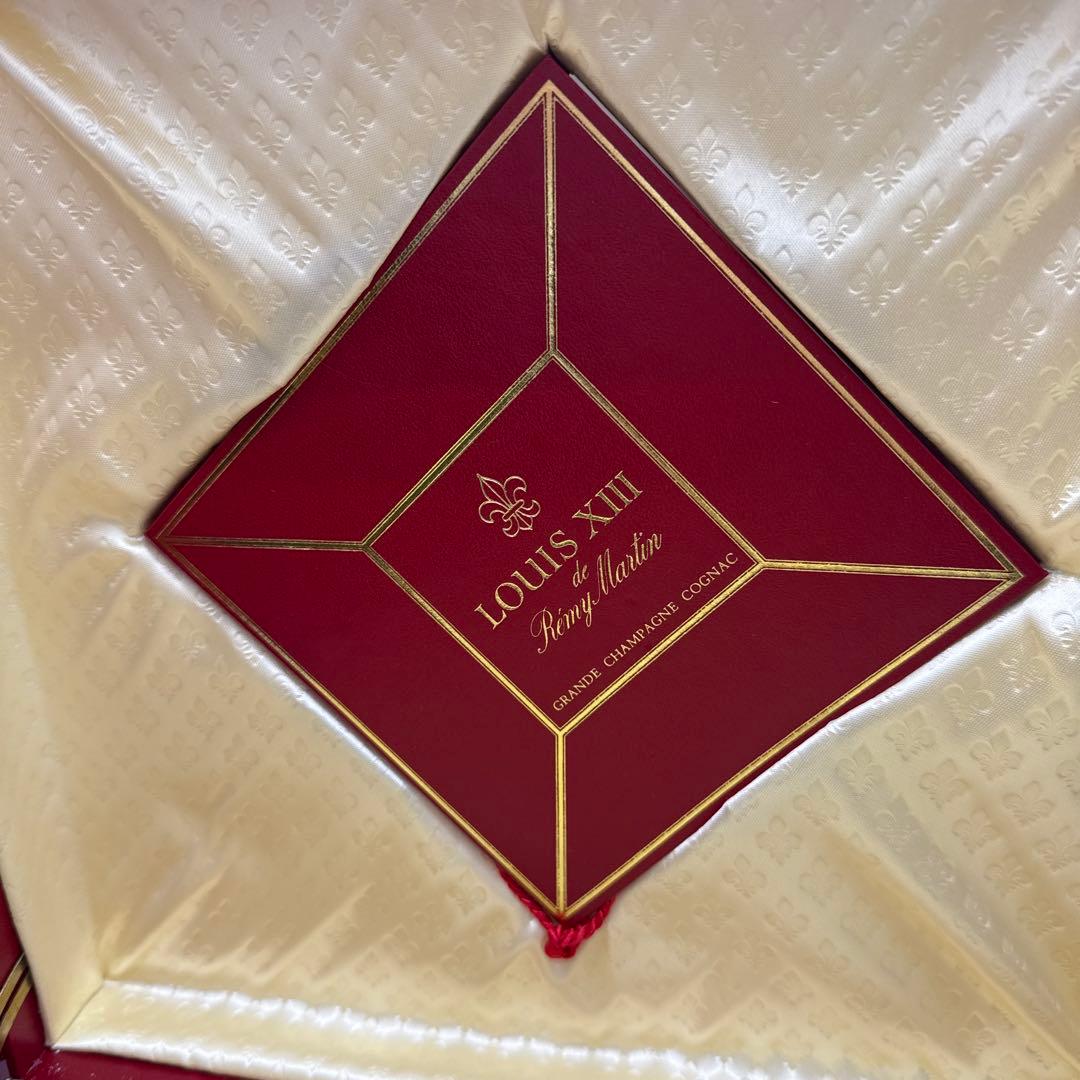 レミーマルタン　ルイ13世　金キャップ　四角形箱　グランドシャンパーニュ　古酒