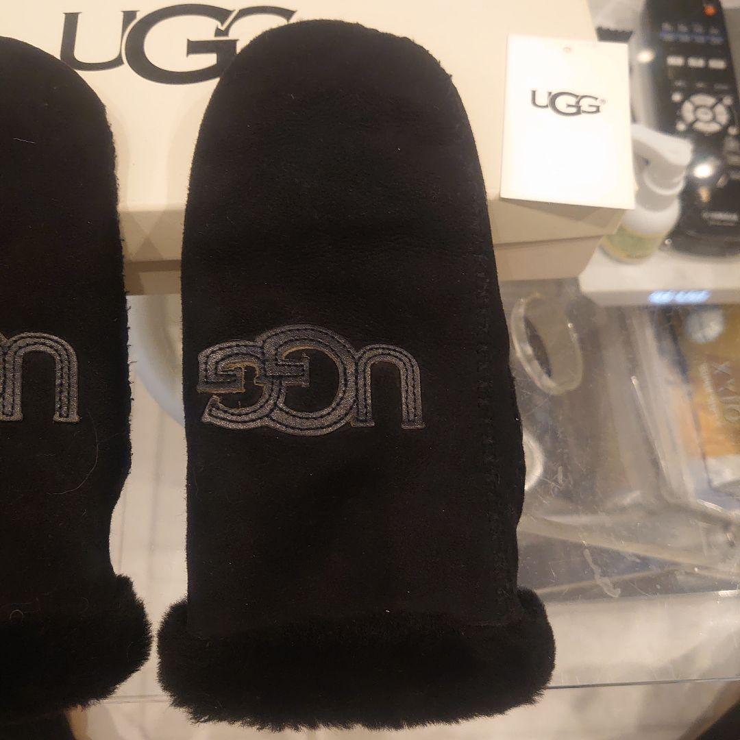 UGG ブラック ミトン 手袋