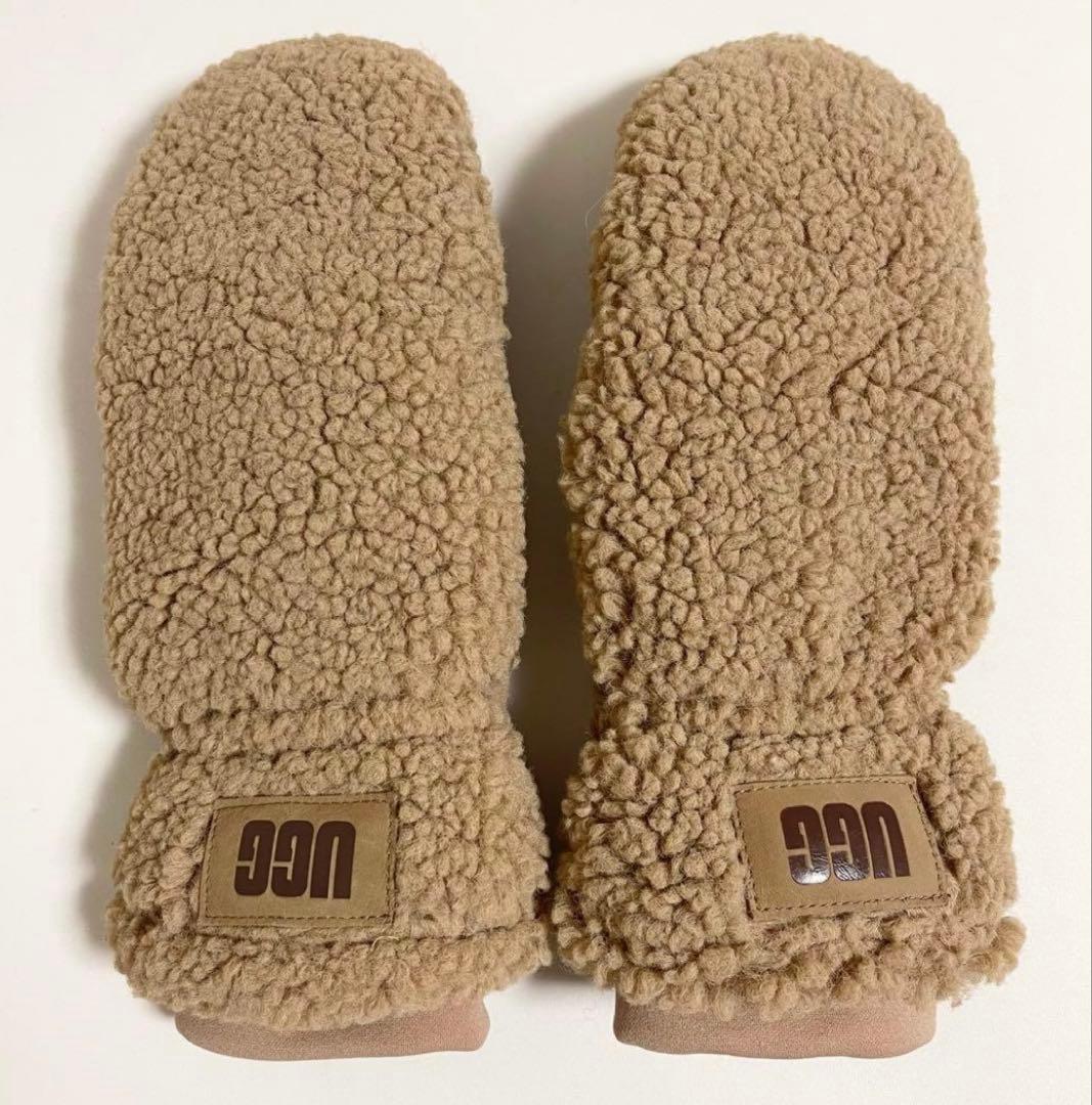 希少✧‧˚UGG ミトン(未使用)