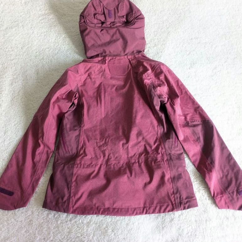 新品 phenix スキーウェア　ジャケット 収納袋付き